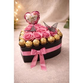   Rózsabox – Love Delux örök rózsás klasszikus rózsaszín szív box (M)
